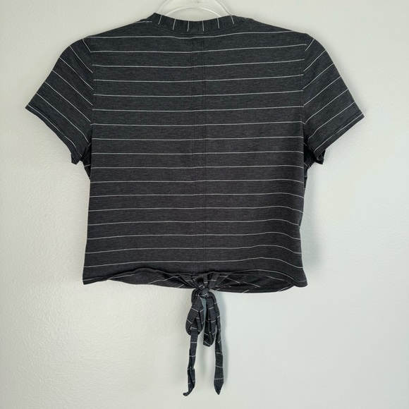 Lululemon Time To Restore Short Sleeve Serve Stripe Heathered Black White Size 4 - Picture 7 of 10